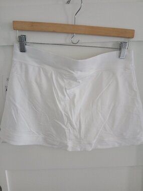 Womens sofibella white skort  L